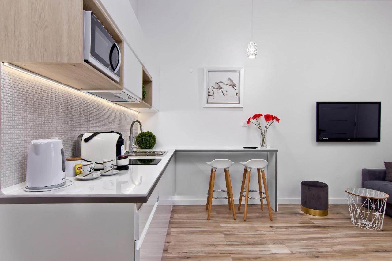 Apartament Bialy Z Jacuzzi Krasków Εξωτερικό φωτογραφία