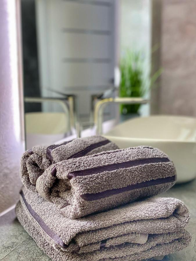 Apartament Bialy Z Jacuzzi Krasków Εξωτερικό φωτογραφία